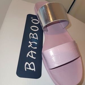 BRAND NEW SANDAL